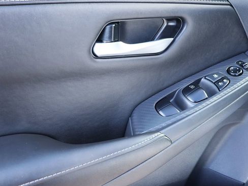 Used 2025 Nissan Sentra SV image 37