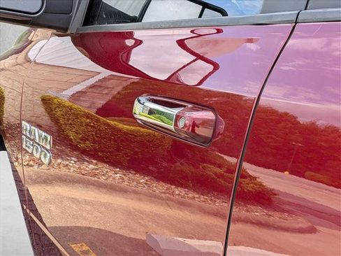 Used 2018 RAM 1500 Big Horn AWD/4WD image 14