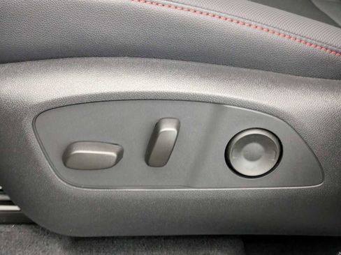 New 2026 Chevrolet Traverse Z71 image 18