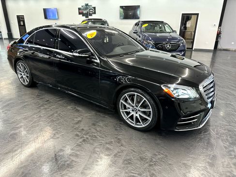 Used 2019 Mercedes-Benz S 560 Sedan image 3