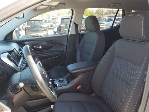 Certified 2022 GMC Terrain SLE w/ Driver Convenience Package FWD image 7