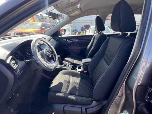 Used 2017 Nissan Rogue S image 17