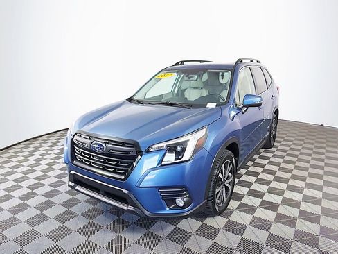 Used 2022 Subaru Forester Limited AWD/4WD image 5
