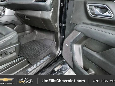Used 2024 Chevrolet Tahoe Z71 w/ Luxury Package AWD/4WD image 23