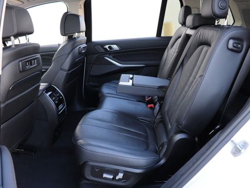 Used 2020 BMW X7 xDrive40i w/ Premium Package image 21