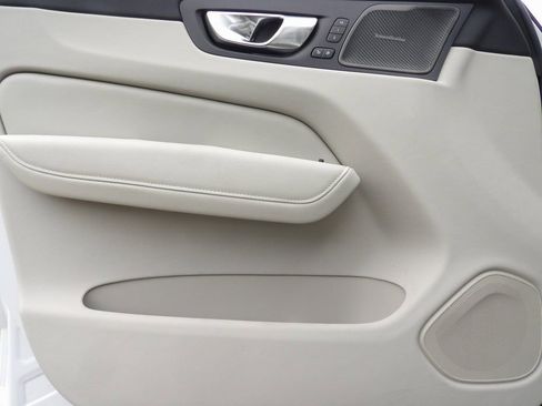 New 2026 Volvo XC60 B5 Ultra w/ Protection Package Premier image 10