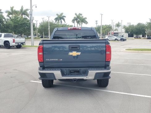Used 2019 Chevrolet Colorado W/T w/ WT Convenience Package RWD image 9