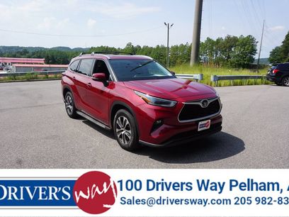 Used 2021 Toyota Highlander XLE