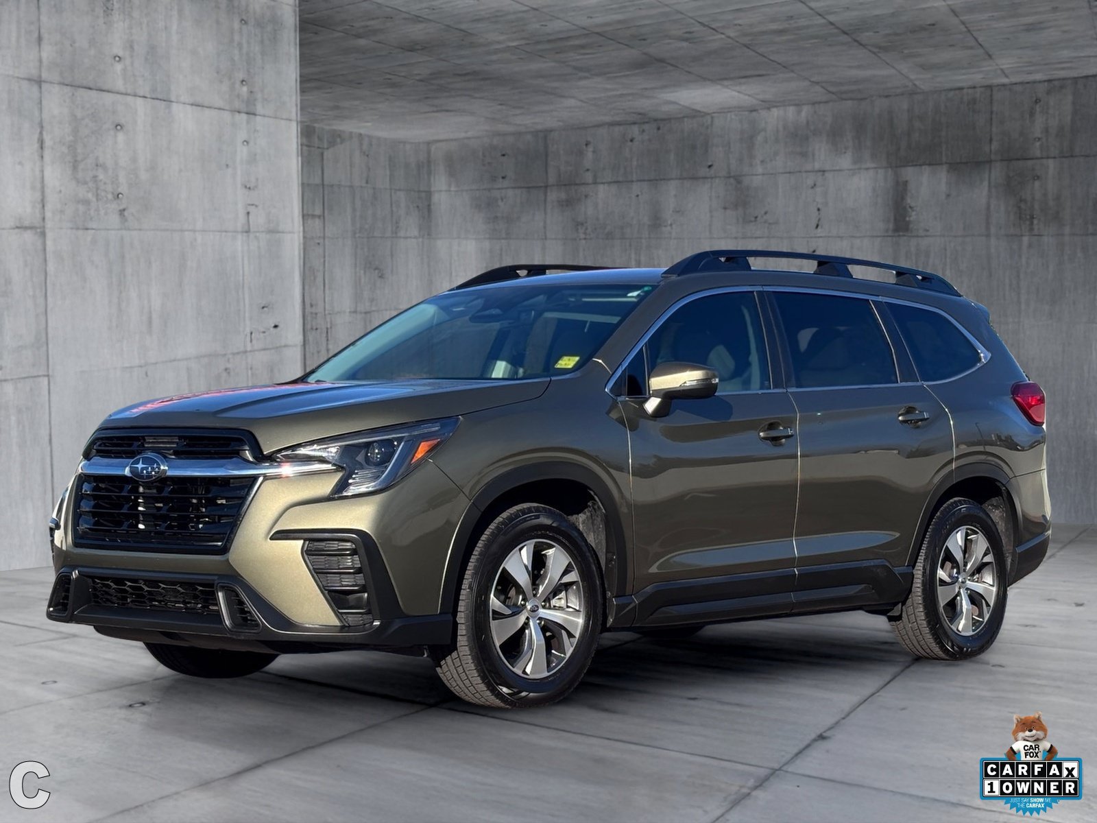 Used 2023 Subaru Ascent Premium w/ Convenience Package AWD/4WD image 2