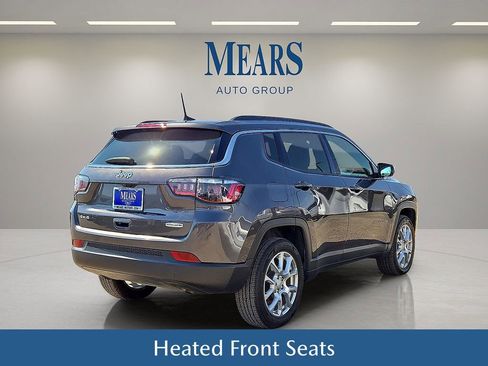 Used 2023 Jeep Compass Latitude image 6