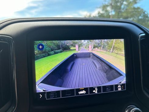 Used 2022 GMC Sierra 2500 AT4 w/ AT4 Preferred Package AWD/4WD image 43