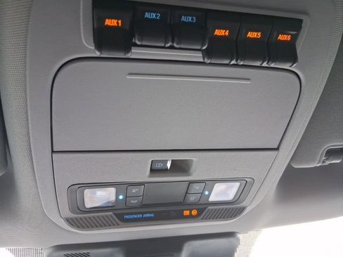 Used 2024 Ford F250 XLT w/ FX4 Off-Road Package image 5