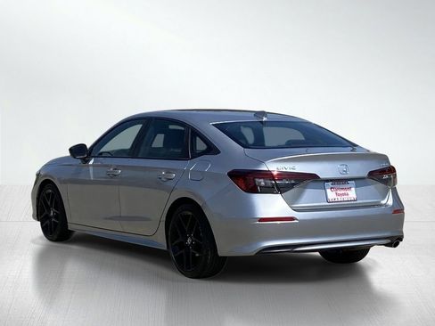 Used 2025 Honda Civic Sport image 4