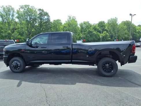 New 2026 RAM 3500 Big Horn AWD/4WD image 4