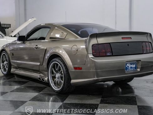 Used 2005 Ford Mustang GT image 9