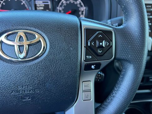 Used 2022 Toyota 4Runner SR5 Premium image 26
