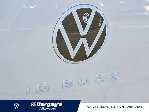 New 2025 Volkswagen ID. Buzz Pro S RWD image 27