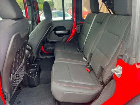 Used 2018 Jeep Wrangler Unlimited Rubicon image 20