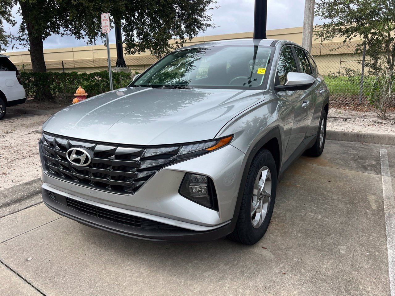 Used 2024 Hyundai Tucson SE FWD image 1