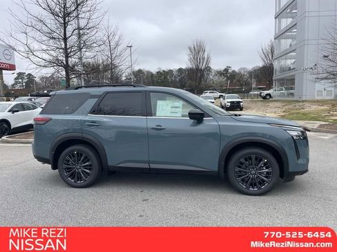 New 2026 Nissan Pathfinder SL w/ SL Premium Package FWD image 2