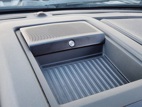 Used 2018 Ford F150 Raptor w/ Equipment Group 802A Luxury image 16