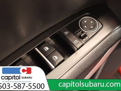 Used 2023 Kia Soul LX w/ LX Technology Package FWD image 10