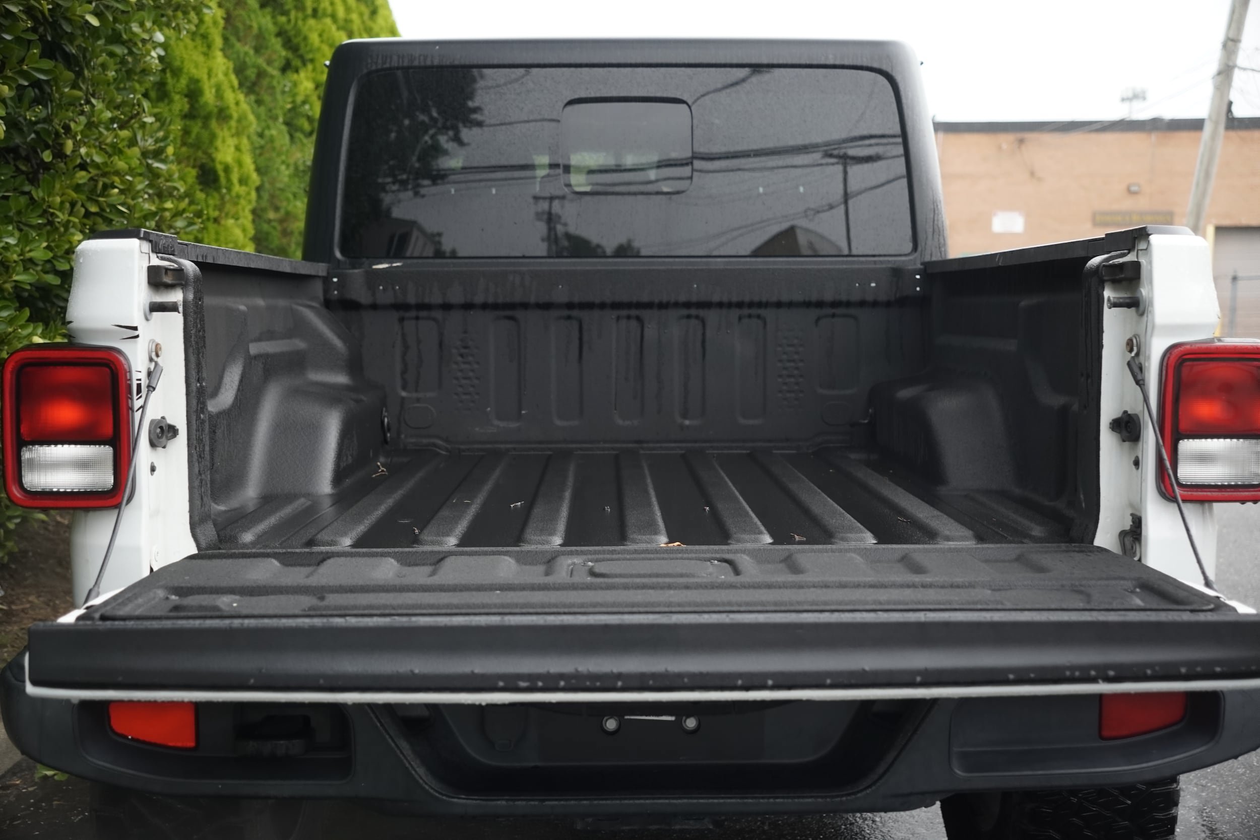 Used 2020 Jeep Gladiator Sport w/ Quick Order Package 24S AWD/4WD image 27
