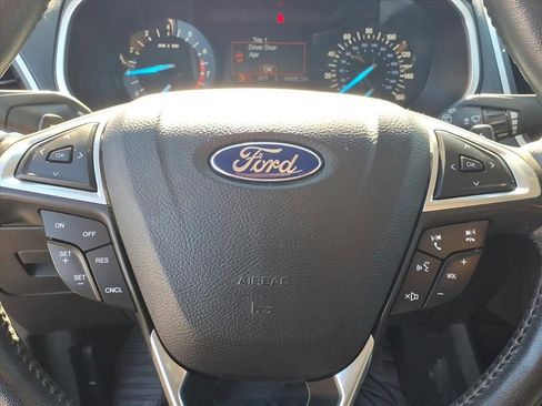 Used 2017 Ford Edge SEL image 5
