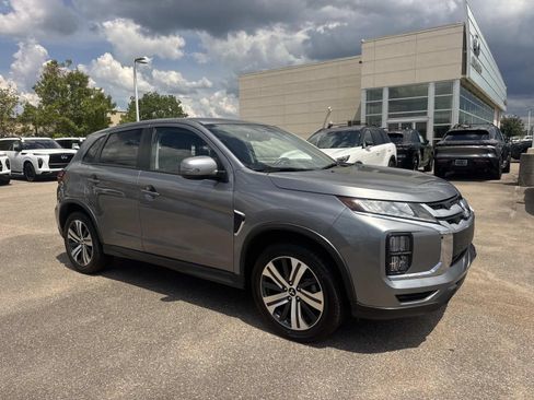 Used 2024 Mitsubishi Outlander Sport SE AWD/4WD image 3