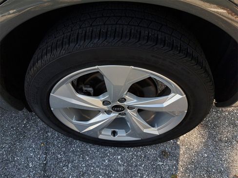 Certified 2023 Audi Q5 2.0T Premium Plus w/ Premium Plus Package image 30