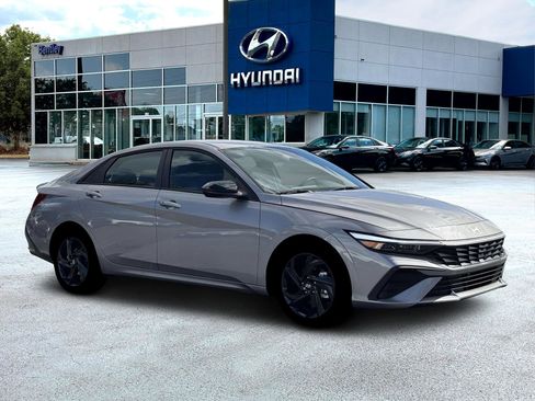 New 2026 Hyundai Elantra Sport FWD image 10