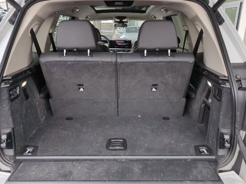 Used 2023 BMW X7 xDrive40i image 32