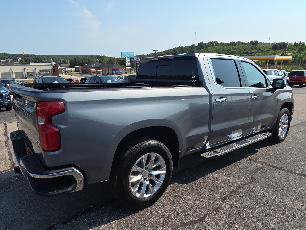 Used 2021 Chevrolet Silverado 1500 LTZ w/ Z71 Off-Road Package AWD/4WD image 9