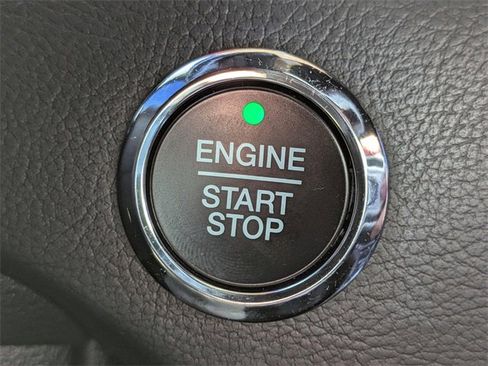 Used 2023 Ford Edge ST image 27