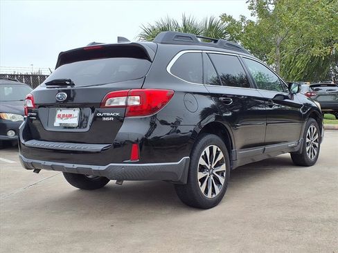 Used 2017 Subaru Outback 3.6R Limited image 7