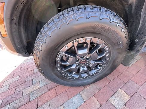 Used 2023 Nissan Frontier PRO-4X w/ Pro-4X Premium Package image 27