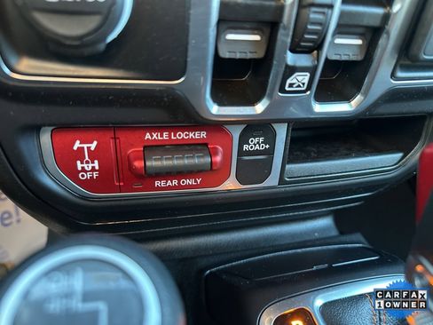 Used 2023 Jeep Gladiator Mojave w/ Cold Weather Group image 5