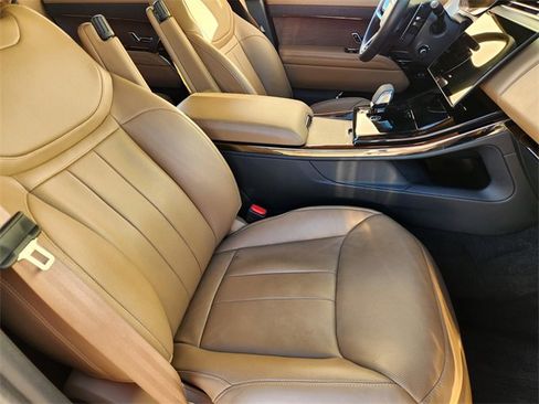 Used 2024 Land Rover Range Rover Sport SE image 14