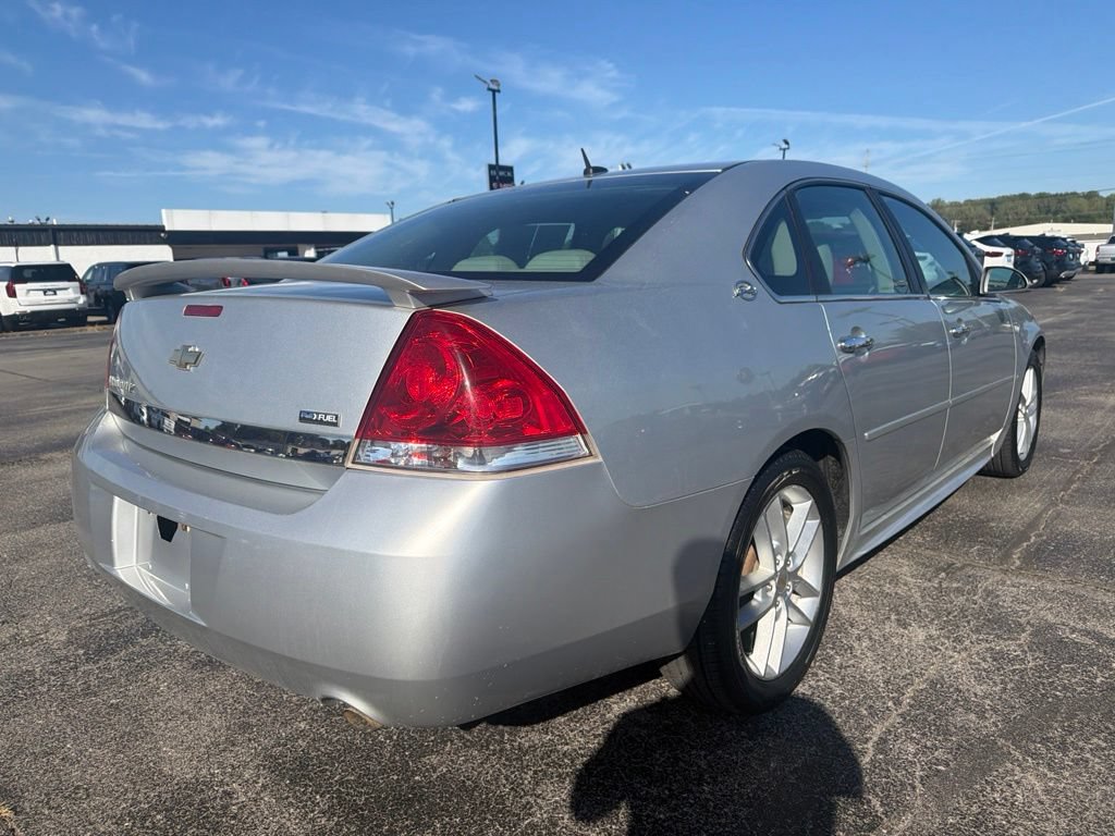 Used 2009 Chevrolet Impala LTZ FWD image 3