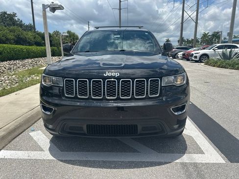 Used 2020 Jeep Grand Cherokee Laredo RWD image 2