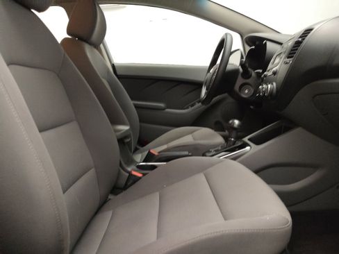 Used 2017 Kia Forte LX FWD image 21