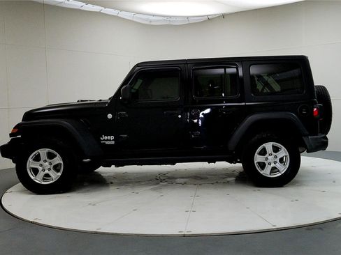 Used 2019 Jeep Wrangler Unlimited Sport S image 5