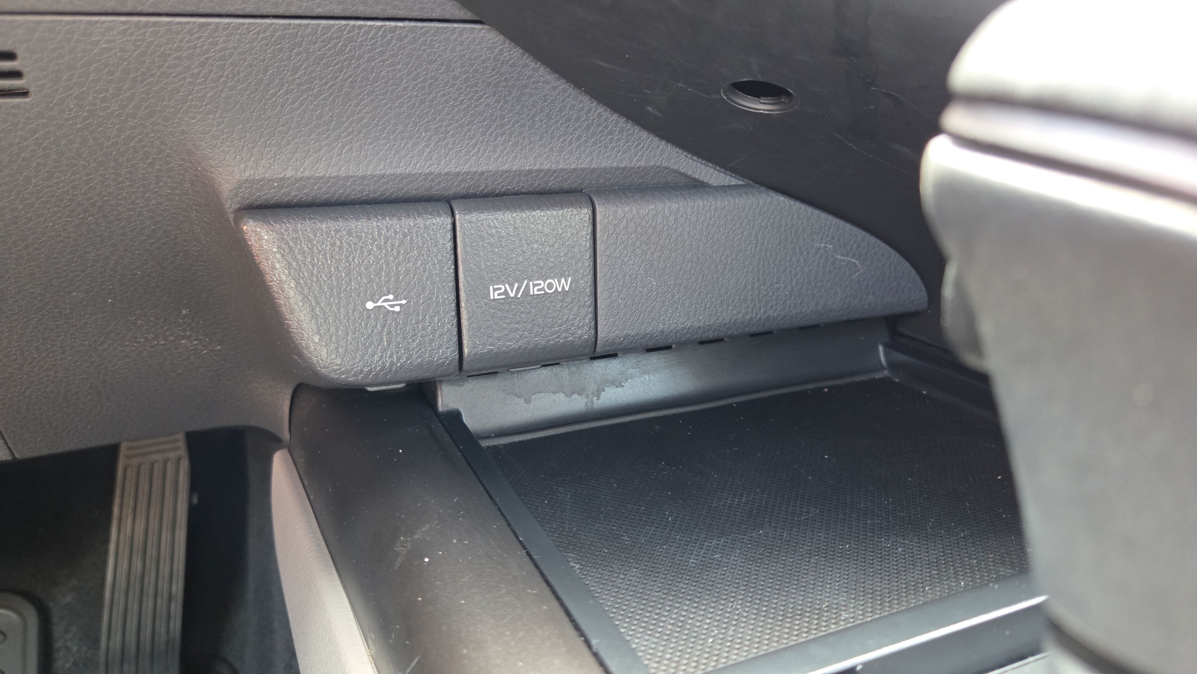 Used 2024 Toyota Camry SE FWD image 22