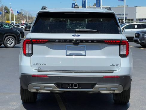 Used 2026 Ford Explorer Active w/ Active Comfort Package AWD/4WD image 39