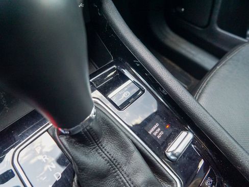 Used 2022 Jeep Compass Limited w/ (RED) Package AWD/4WD image 30