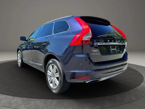 Used 2017 Volvo XC60 T5 Inscription w/ Preferred Option Package AWD/4WD image 3