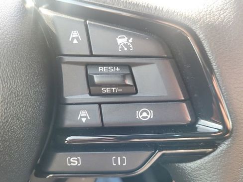 Used 2025 Subaru Forester Touring AWD/4WD image 18