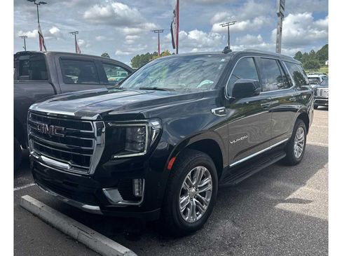 Used 2022 GMC Yukon SLT w/ SLT Luxury Package AWD/4WD image 1