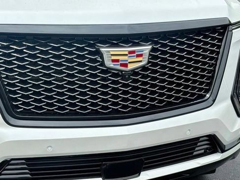 Certified 2025 Cadillac Escalade Sport Platinum AWD/4WD image 14