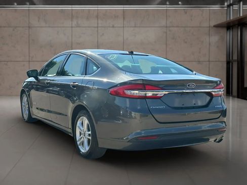 Used 2018 Ford Fusion S FWD image 4